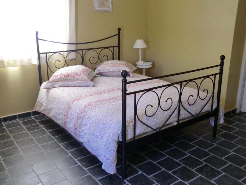 La Bastide De Fontaille Bed and Breakfast Saint-Félicien Rum bild